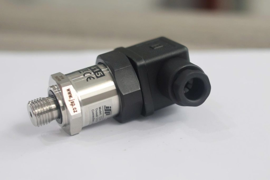 Cảm biến áp suất 25 bar - D2415 